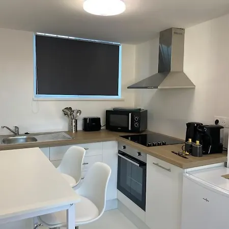 Capsule Espace-jacuzzi-cinema-nintendo Switch Appartement Roubaix