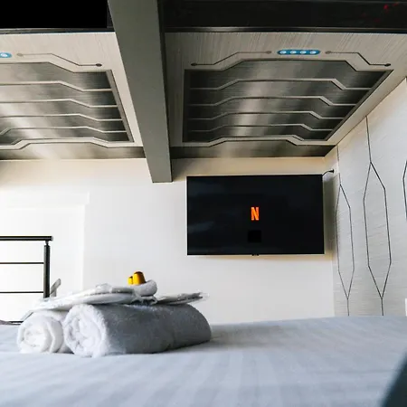 Espace-jacuzzi-cinema-nintendo Switch Apartment *
