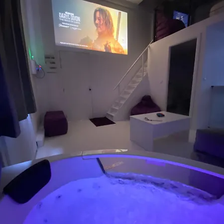 Espace-jacuzzi-cinema-nintendo Switch Lägenhet *