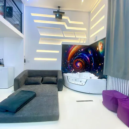 Espace-jacuzzi-cinema-nintendo Switch Apartment