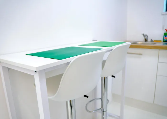 Espace-jacuzzi-cinema-nintendo Switch Apartment